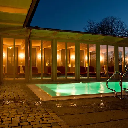 ホテル Biohotel Pausnhof (adults Only) 3*